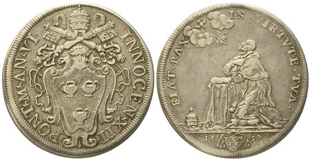 STATO PONTIFICIO. Roma. Innocenzo XII (1691 - 1700). Mezza piastra 1697 "Papa inginocchiato". Ag (15,85 g; 38,5 mm)