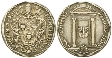 STATO PONTIFICIO. Roma. Innocenzo XII (1691 - 1700). Testone 1700 "Giubileo, porta santa". Ag (9,1 g; 32,2 mm)