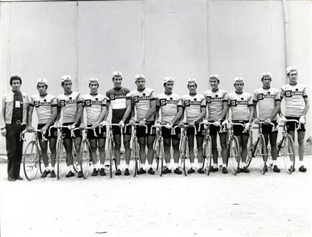 Squadra Salvarini. Foto stampa originale della squadra italiana per la stagione