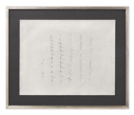 Lucio Fontana "Concetto spaziale" 1964-65
buchi, strappi e graffito su carta ass