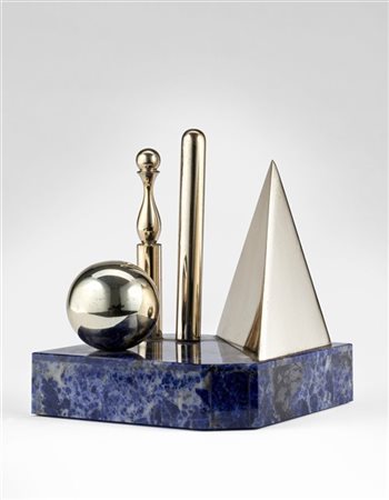 LUCIO DEL PEZZO "Gioco" 1983
multiplo in bronzo argentato su base in sodalite
co