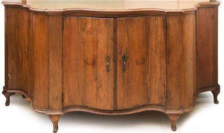  
Grande credenza Venezia, metà XVIII secolo
 90 x 191 x 52 cm