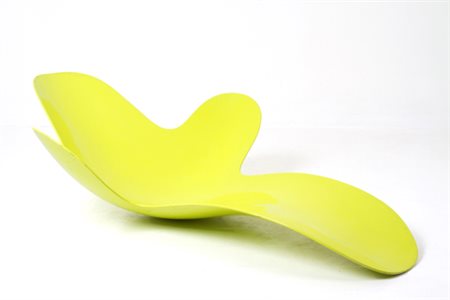 MONICA GRAFFEO. Lazy Mary chaise longue lime green lacquered for DISGUINCIO