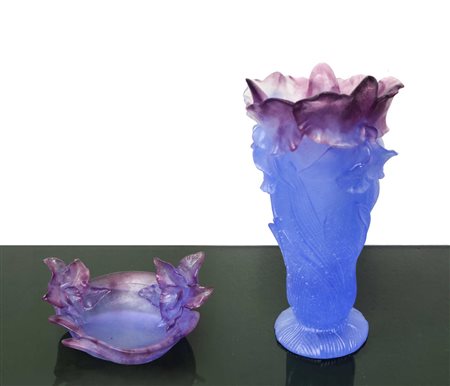 Daum France - Vaso e piccolo piatto in cristallo Daum mod. Orchidea, 20th secolo