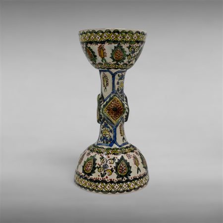 A high footed Kutahya pottery cup