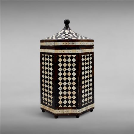 Ottoman octagonal box