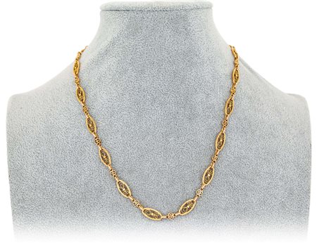 Collana in oro Oro giallo 750/000. Peso complessivo gr. 17,30 Lunghezza cm 46