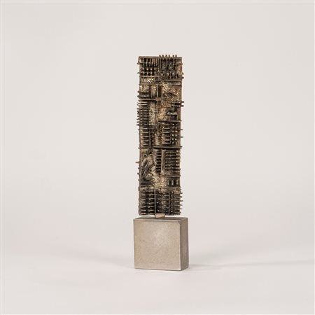 Arnaldo Pomodoro (Morciano di Romagna 1926)  - Stele per Olivetti Finfactoring, 1983