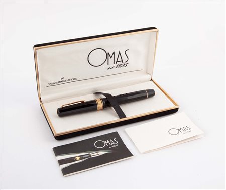 Omas 1930 Gentleman - Penna stilografica a pistone in celluloide nera con...