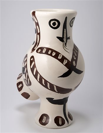 Pablo Picasso , Malaga 1881 , Mougins 1973 "Chouette aux traits" ceramica...