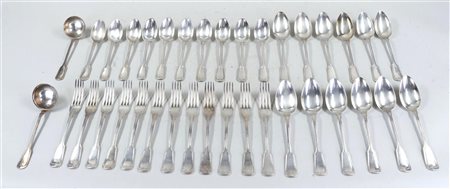 A silver-plated cutlery set consisting of spoons, forks and sauce spoons.