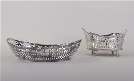 A lot of two silver-plated baskets, one of which is marked EPNS.