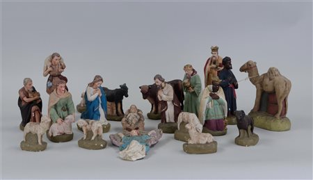 An extensive antique nativity scene polychrome plaster. First quarter 20th...