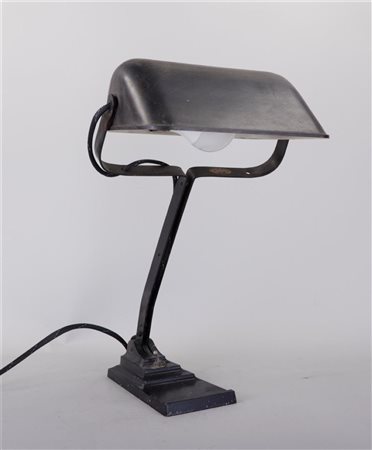 Desk lamp black Erpe +/- '30s. Height approx. 40 cm.