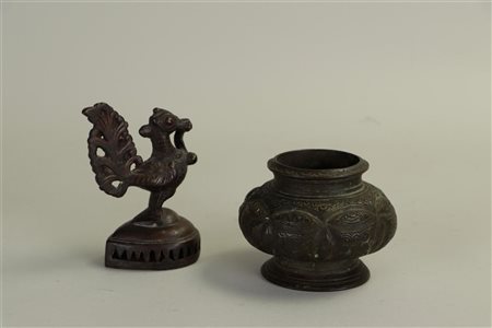 A lot consisting of two bronze Asian objects including an incense pot and a...