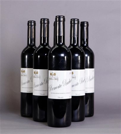 6x 0.75 liter Fratelli Levis Piemonte Barbera 2007.