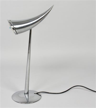 Philippe Starck ARA PER FLOS, 1988 lampada con struttura in acciaio e parte...