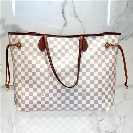 Louis Vuitton Neverfull MM