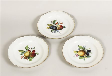 SERIE DI NOVE PIATTI IN PORCELLANA - NINE PORCELAIN PLATES Meissen, fine del...