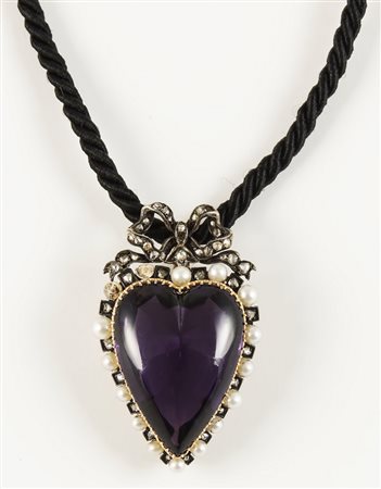 PENDENTE A CUORE IN AMETISTA - HEART SHAPE AMETHYST PENDANT inizio del XX...