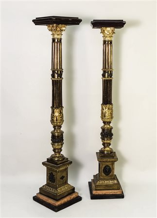 COPPIA DI COLONNE RIVESTITE IN METALLO DORATO - PAIR OF GILDED METAL COLUMS...