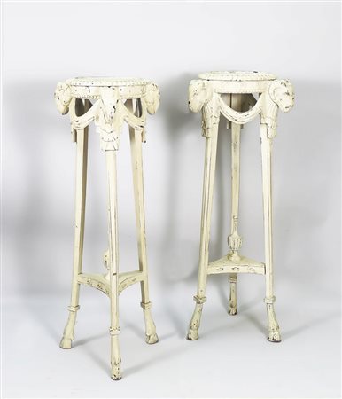 COPPIA DI GUERIDONS IN LEGNO LACCATO BIANCO - PAIR OF WHITE LACQUERED...