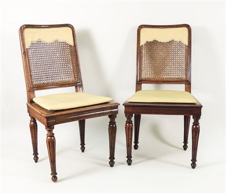 COPPIA DI SEDIE IN NOCE - PAIR OF WALNUT CHAIRS schienali e sedute rivestite...