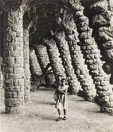 CARLO CISVENTI La Pedrera (Barcellona) 1955 circa stampa alla gelatina ai...