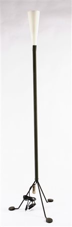 VEART. Lampada da terra. Floor lamp. Metallo verniciato e vetro soffiato. Cm...