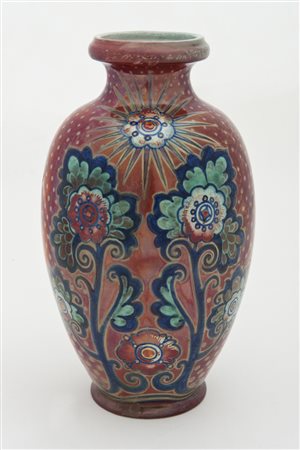 Galileo Chini (Firenze 1873 - 1956) - Vaso in ceramica decorata a smalti...