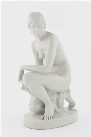 Elek Lux (1884 - 1941) - "Nudo inginocchiato" scultura in biscuit, 1920-40 (H...