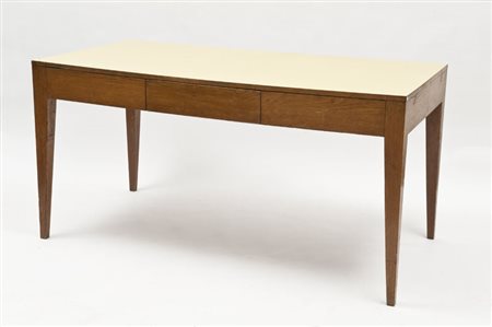 Gio Ponti (Milano 1891 - 1979) - Tavolo in legno di noce con piano rivestito...