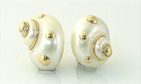 ORECCHINI COPPIA DI ORECCHINI. In oro giallo 14 kt a clip realizzati a...