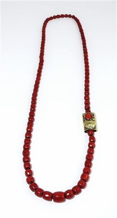 COLLANA IN CORALLO ROSSO chicchi sferici, fermezza in oro lungh cm 62, gr...