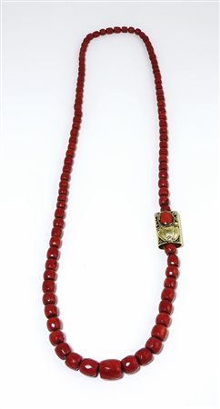 COLLANA IN CORALLO ROSSO con fermezza in oro giallo lungh cm 77, gr 86 RED...