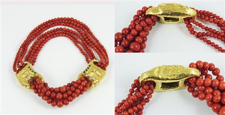 COLLIER IN ORO GIALLO E CORALLO ROSSO Franco Cannilla per Masenza, Anni...