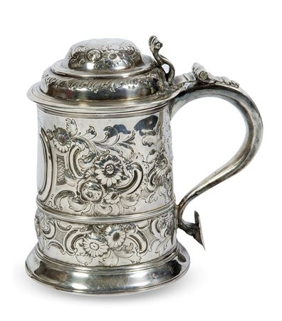 TANKARD IN ARGENTO H. cm 16,5 Peso gr 570 925/1000, Londra 1735, argentiere...