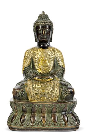 BUDDA H. cm 17,5 Cina fine XVIII secolo, in bronzo brunito e dorato