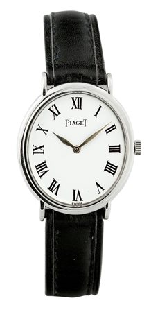 PIAGET Modello classico, anni '80 Diam 26 Cassa di forma ovale a gradini in...