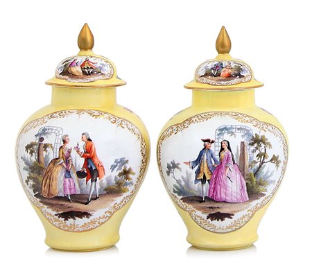 MEISSEN COPPIA DI POTICHES CON COPERCHIO IN PORCELLANA, MEISSEN, XIX SECOLO,...