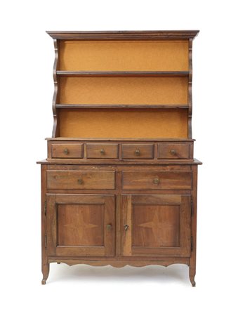 MOBILE DEL XVIII SECOLO CREDENZA CON ALZATA IN NOCE, XVIII SECOLO, fronte a...