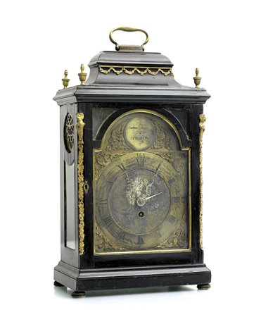 OROLOGIO DA TAVOLO PENDOLA DA TAVOLO IN LEGNO EBANIZZATO E BRONZO DORATO,...