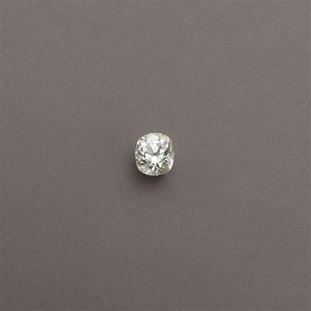 Diamante a forma di cuscino taglio a brillante vecchio europeo, ct. 4,66...