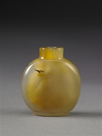 Snuff bottle in agata (leggeri difetti) Cina, dinastia Qing (1644-1911) An...