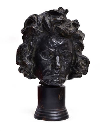 SCULTORE NON IDENTIFICATO "Beethoven" H. cm 30 scultura in bronzo Firma non...