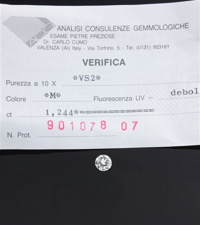 DIAMANTE IN CARTINA taglio brillante di ct 1,244, colore M, purezza VS2...