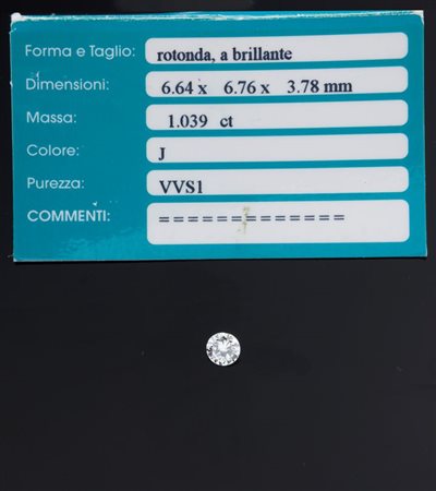 DIAMANTE IN CARTINA taglio brillante di ct 1,039, colore J, purezza VVS1...