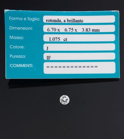 DIAMANTE IN CARTINA taglio brillante di ct 1,075, colore J, purezza IF...