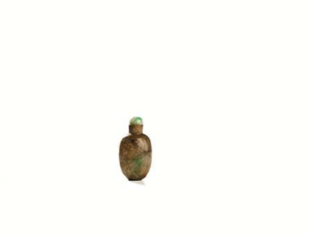 SNUFF BOTTLE, CINA, SEC. XIX in giadeite, alt. cm 7 A jadeite snuff bottle,...