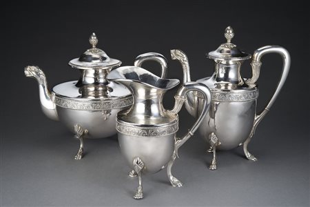 Servizio da tè e caffé in argento stile impero composto da teiera,...